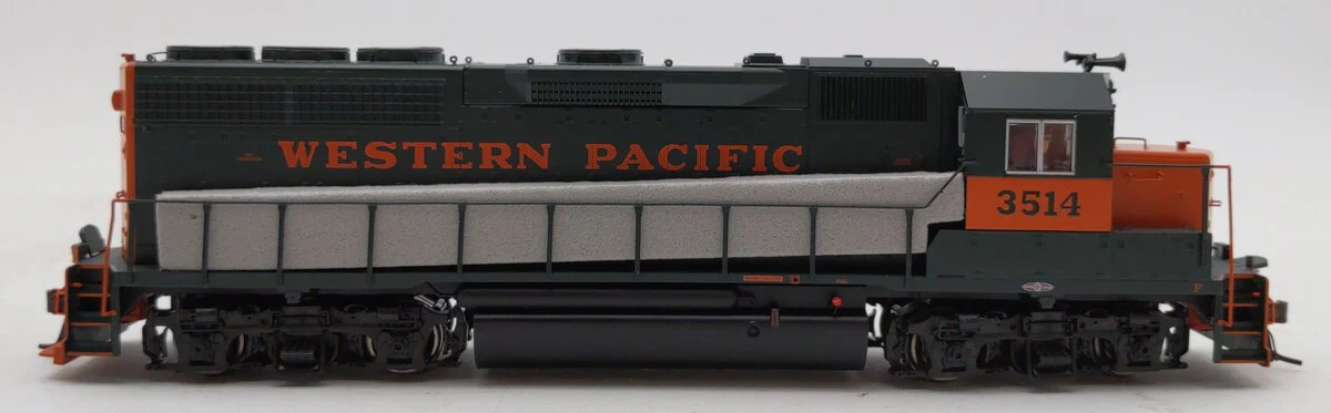 Atlas 9755 HO Western Pacific GP-40 Low Nose Locomotive Road # 3514 LN/Box - Image 2