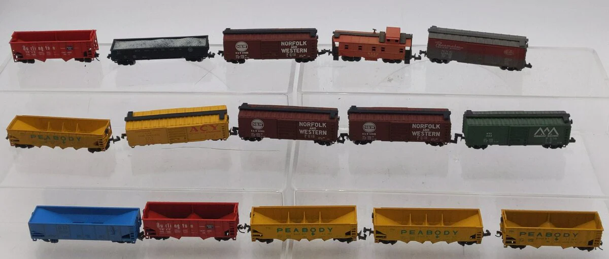 Atlas & Bachmann Assorted freight cars [15] VG