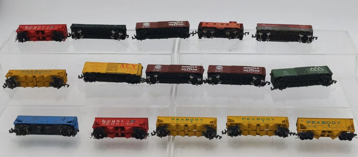 Atlas & Bachmann Assorted freight cars [15] VG - Image 2