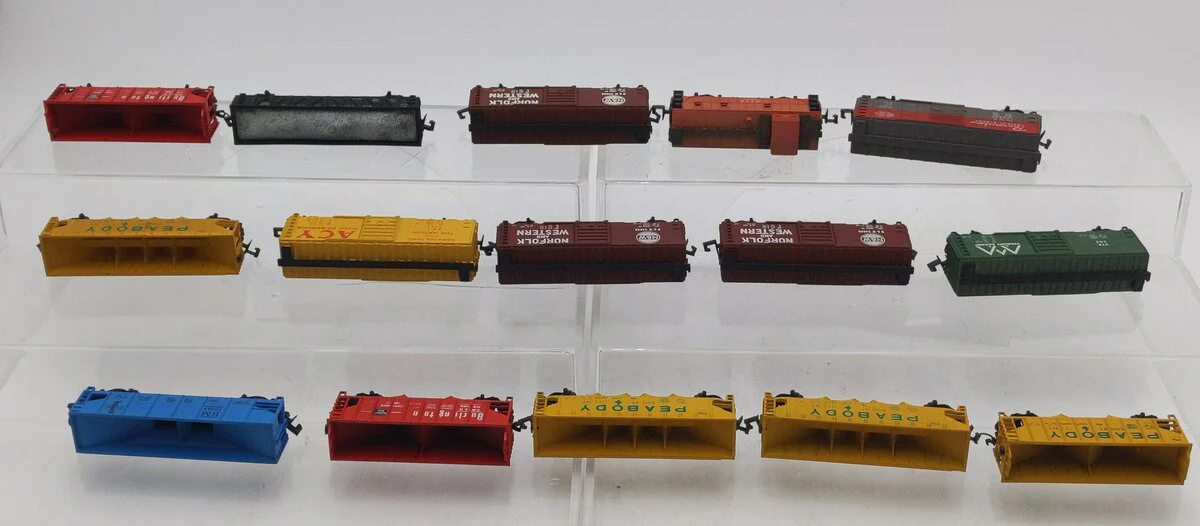 Atlas & Bachmann Assorted freight cars [15] VG - Image 3