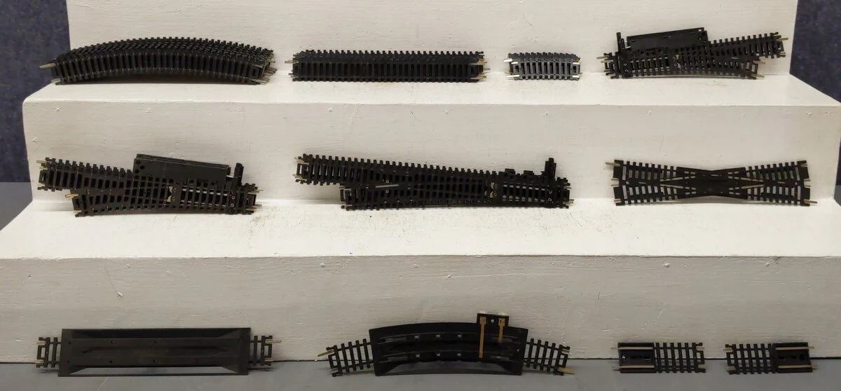Atlas HO Code 100 Assorted Track-Straight, Curved, Terminal, Switches,Bumper[47] EX - Image 3