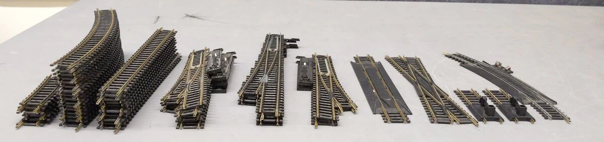 Atlas HO Code 100 Assorted Track-Straight, Curved, Terminal, Switches,Bumper[47] EX - Image 4