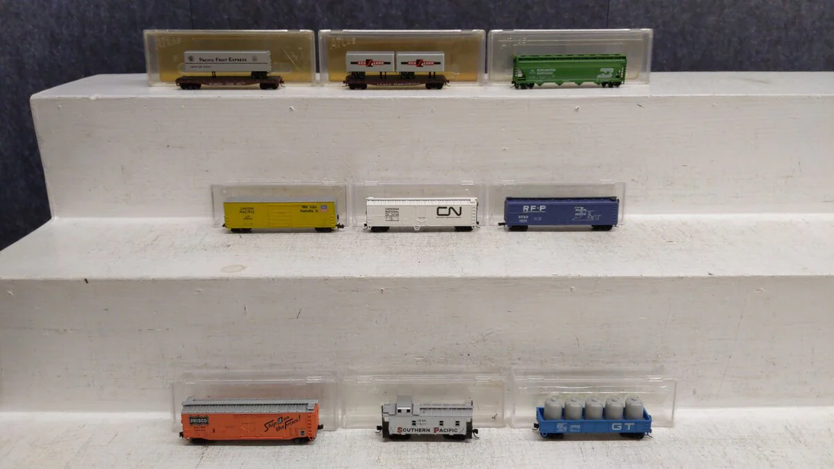 Atlas & Life Like N Scale Assorted Freight Cars [9] EX/Box