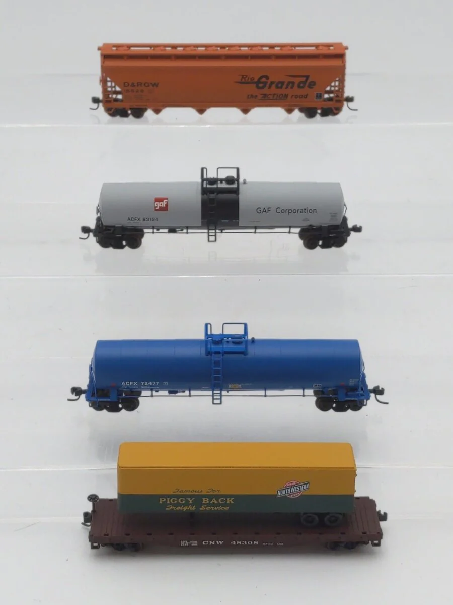 Atlas N Scale Assorted Freight Cars: 48308, 72477, 83124, 15525 [4] EX - Image 2