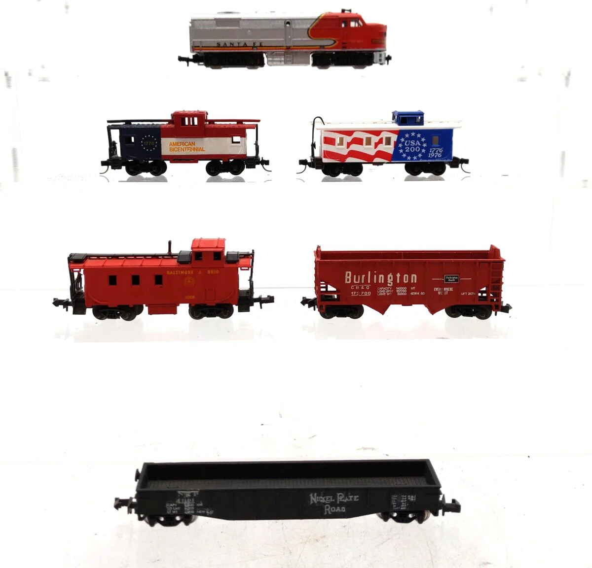 Atlas & Other N Scale Assorted Freight Cars & Diesel Locomotive [6] VG