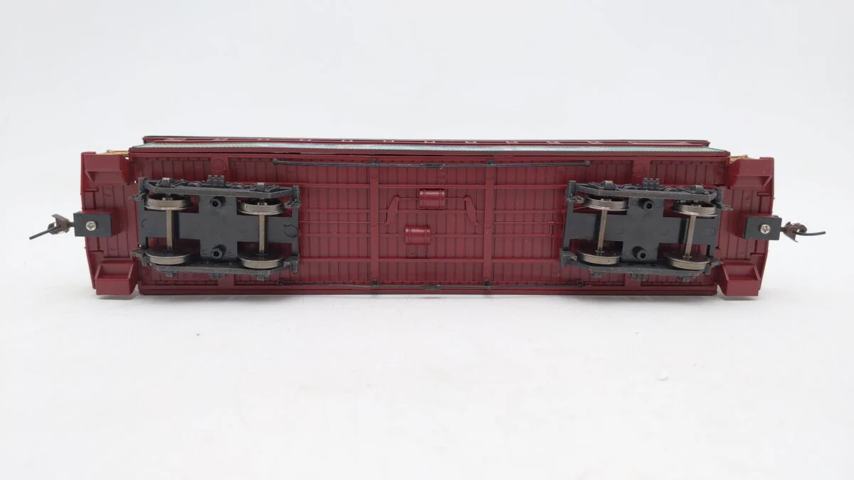 Bachmann 14-07959-007 On30 Scale Hawthorne Village "Christmas Cheer" Coach Car EX - Image 6