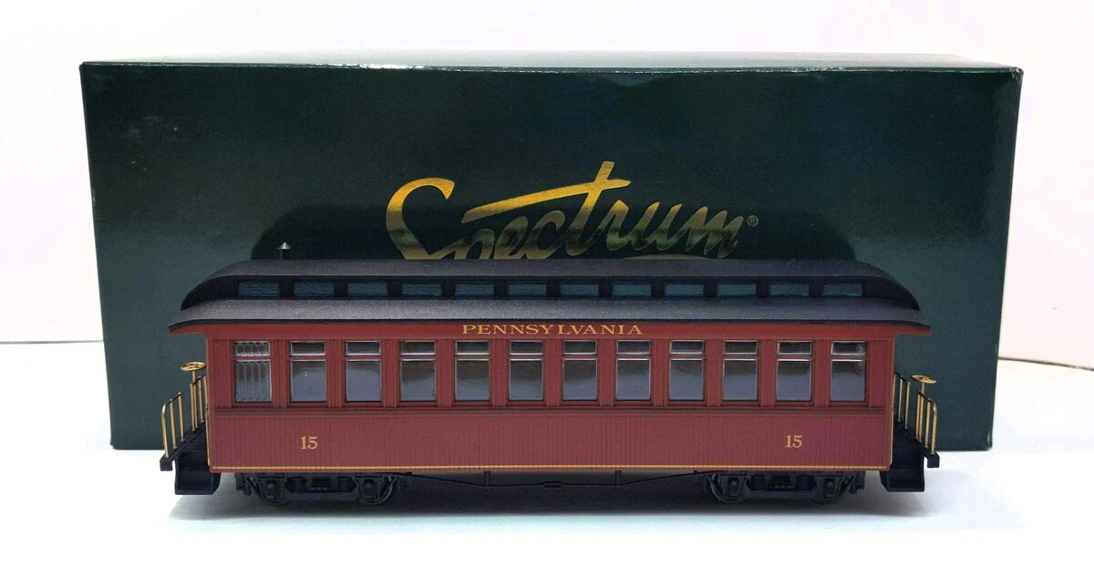 Bachmann 26314 On30 Pennsylvania Coach Passenger Car  NIB