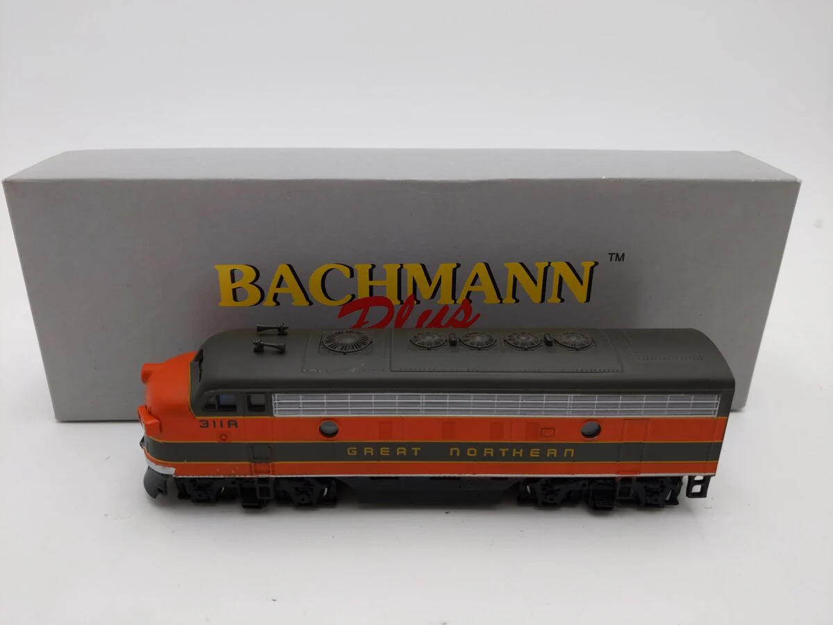 Bachmann 31208 HO Great Northern EMD F7A Powered Diesel Locomotive #311A