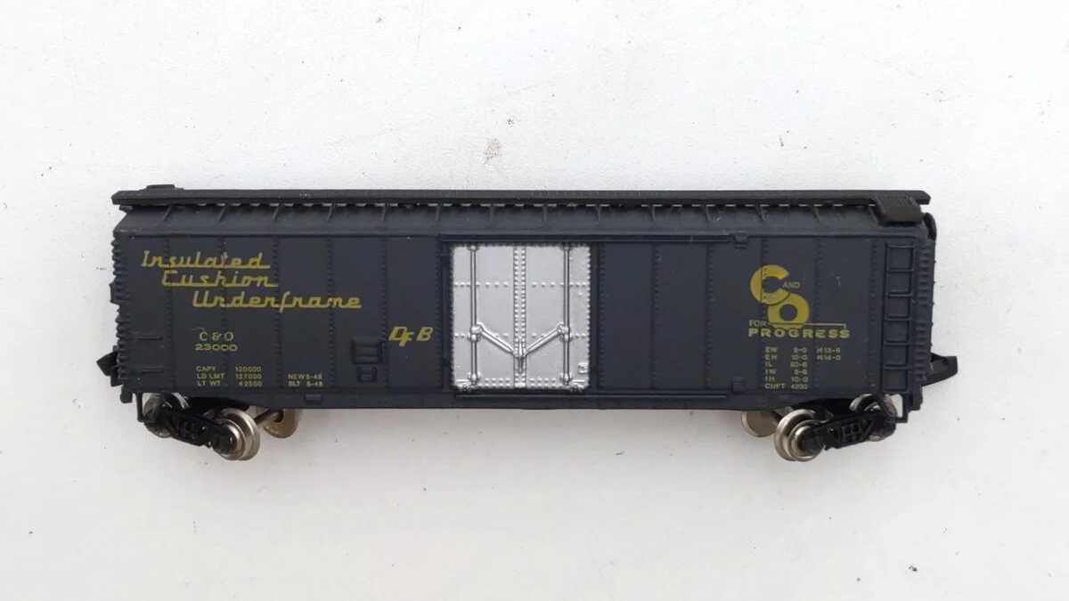 Bachmann 53-1010-22 N Scale Chesapeake & Ohio Box Car # 23000 LN