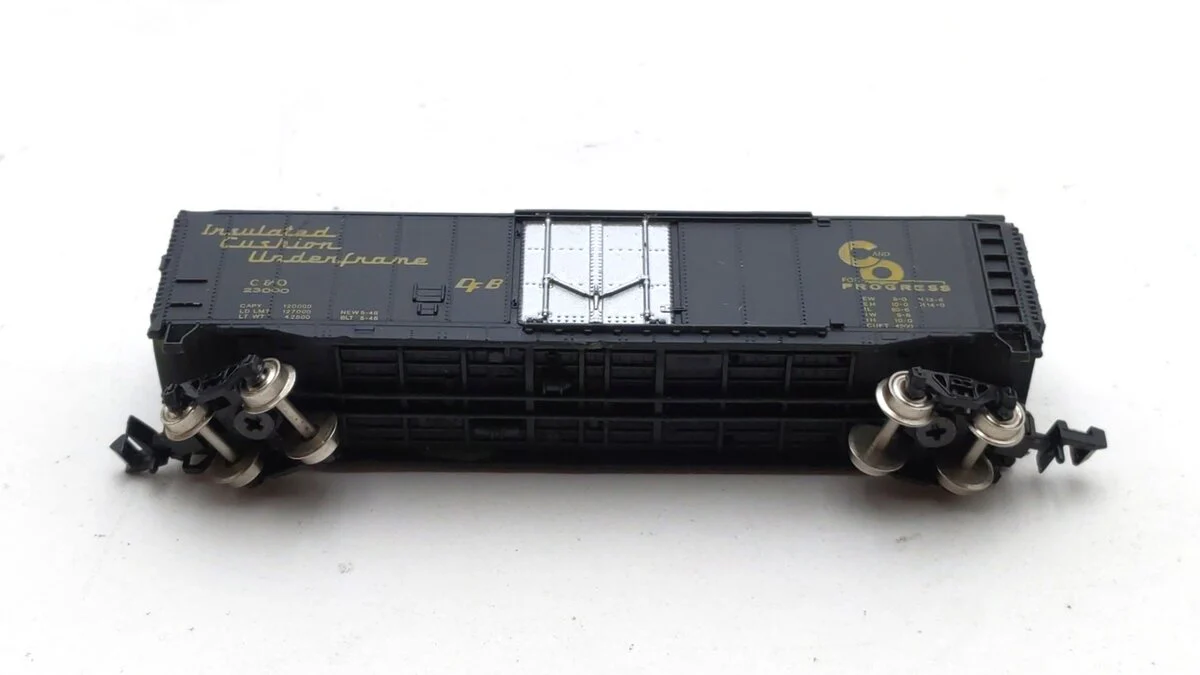 Bachmann 53-1010-22 N Scale Chesapeake & Ohio Box Car # 23000 LN - Image 2