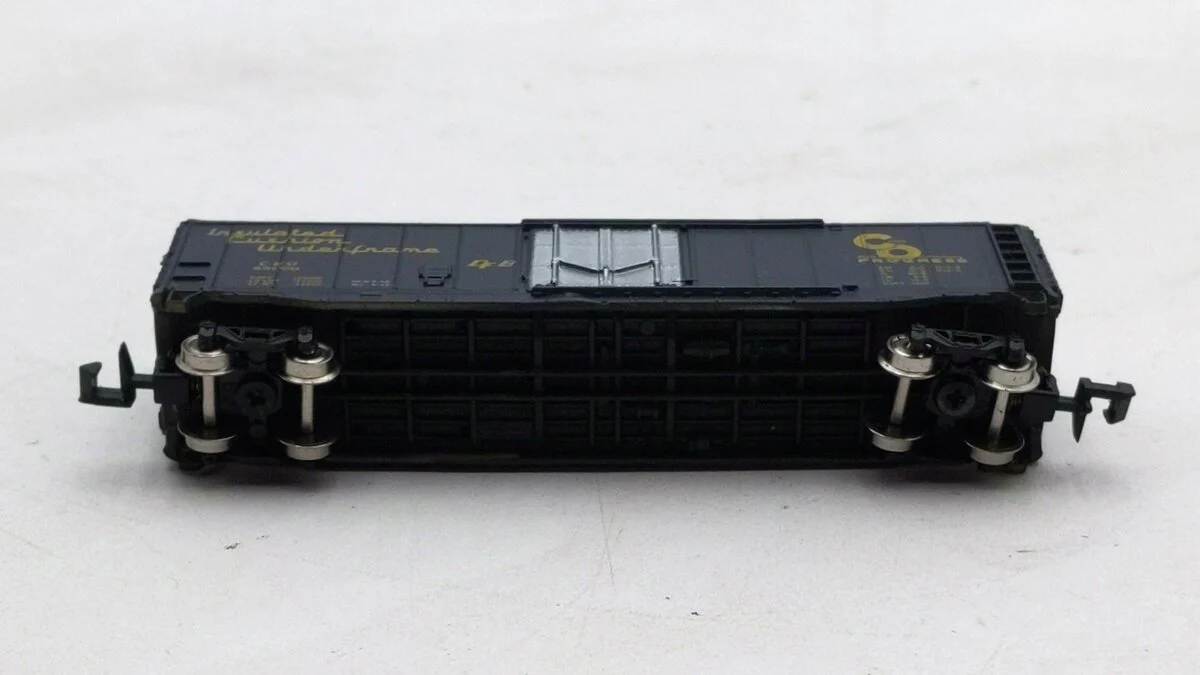 Bachmann 53-1010-22 N Scale Chesapeake & Ohio Box Car # 23000 LN - Image 3
