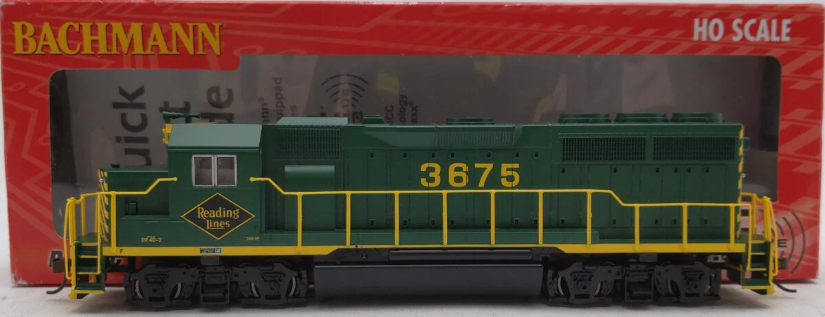 Bachmann 66310 HO Reading EMD GP40 Diesel Loco - Sound-Value Equipped #3675 LN/Box