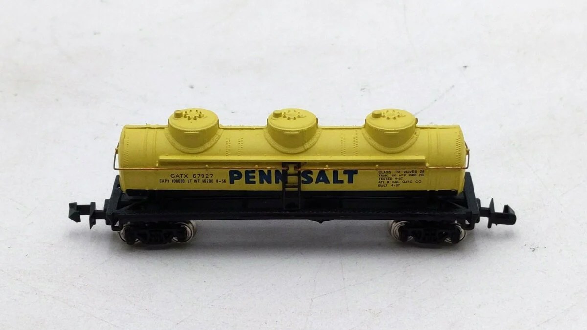 Bachmann 70150 N Scale GATX Penn Salt 42' Three Dome Tank Car #67927 LN - Image 2