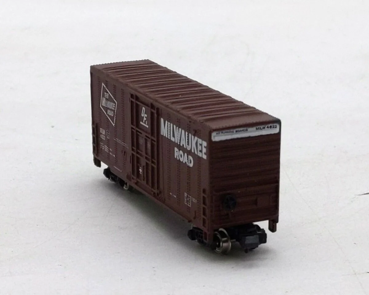 Bachmann 71250 N Scale Milwaukee Road 40' Hi-Cube Boxcar #4622 LN - Image 2