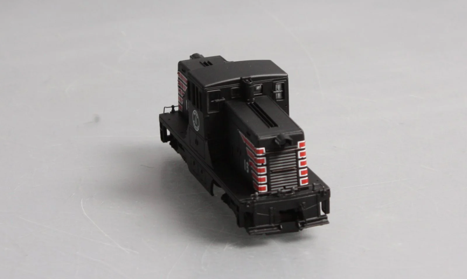 Bachmann 80024 Maine Central GE 44 Ton Diesel Switcher #16 EX/Box - Image 3
