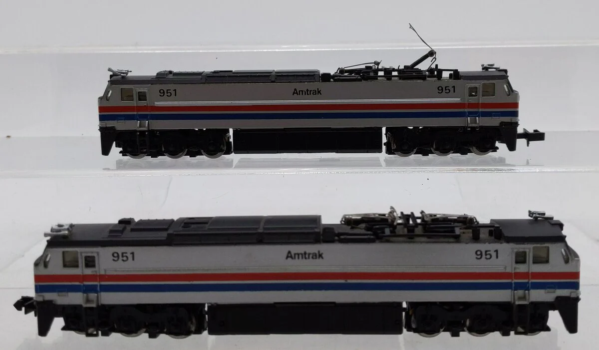 Bachmann 951 N Scale Amtrak E60CP Electric Locomotives [2] VG