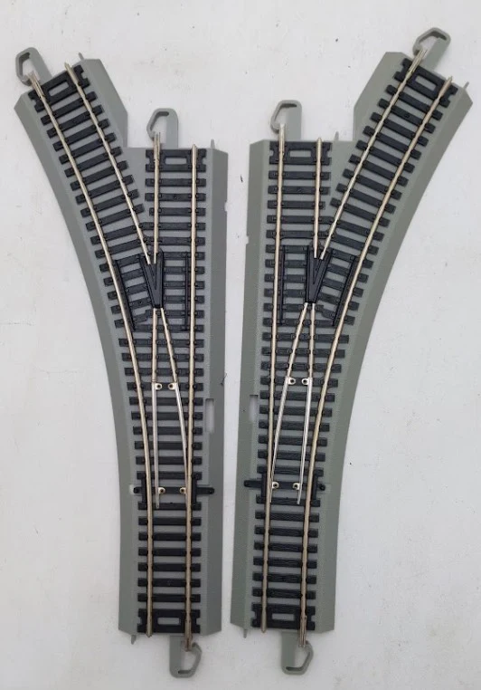 Bachmann HO Scale Assorted Budweiser Freight Cars & Track LN - Image 7