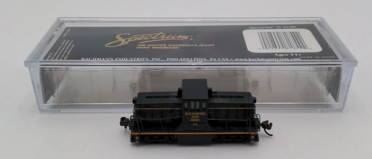 Bachmann Spectrum 81854 N Scale Baltimore & Ohio 44 Ton Diesel Switcher w/DCC LN/Box
