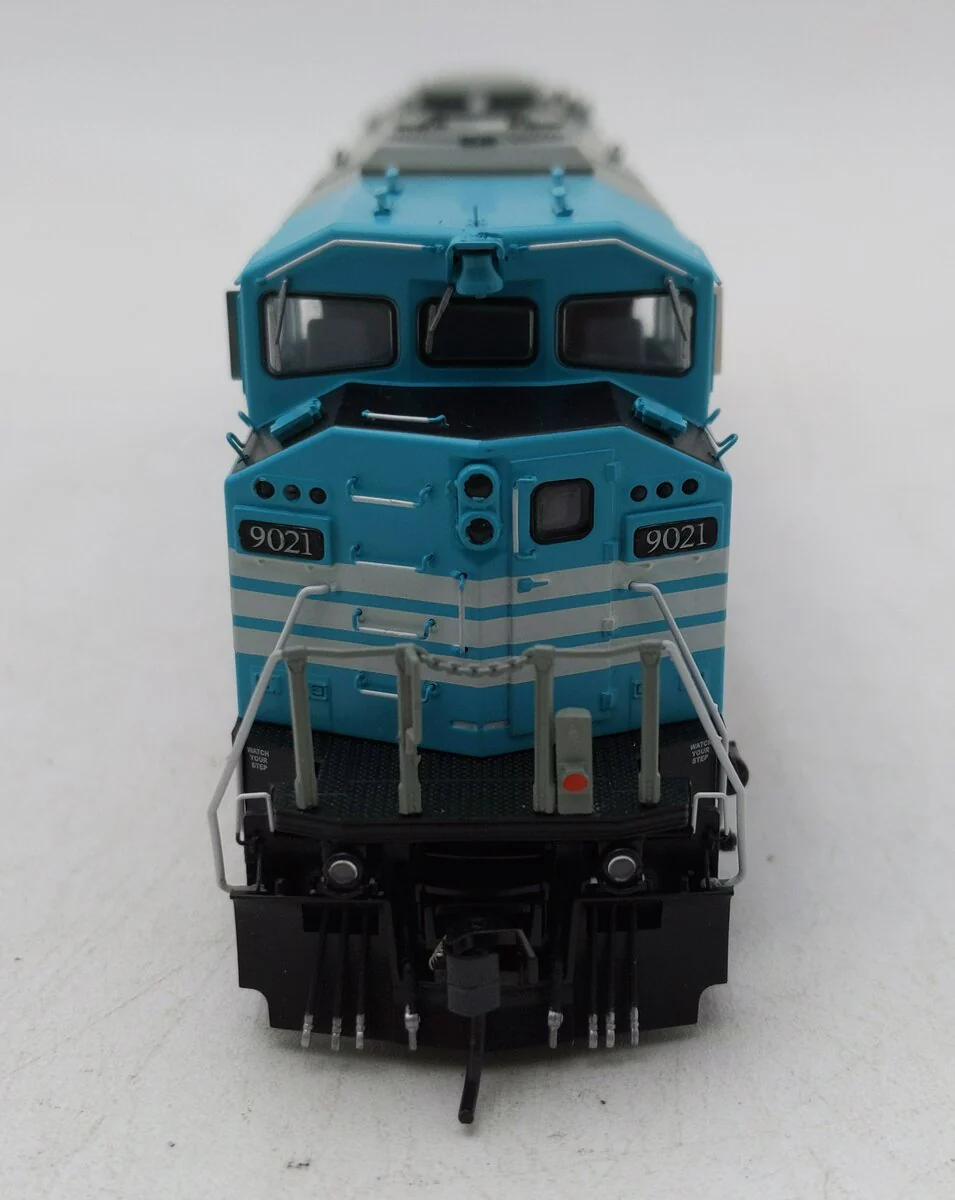 Bowser 24986 HO Scale CM&Q SD40-2F Diesel Locomotive #9021 W/SD LN/Box - Image 5