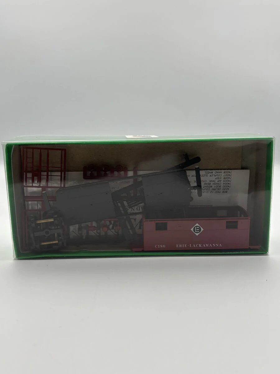 Bowser 3-3015 HO Steel Caboose Kit Erie Lackawanna - Image 2