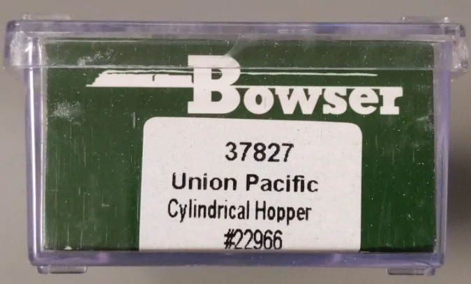 Bowser 37827 N Scale Union Pacific Cylindrical Hopper Car #22966 LN/Box - Image 2