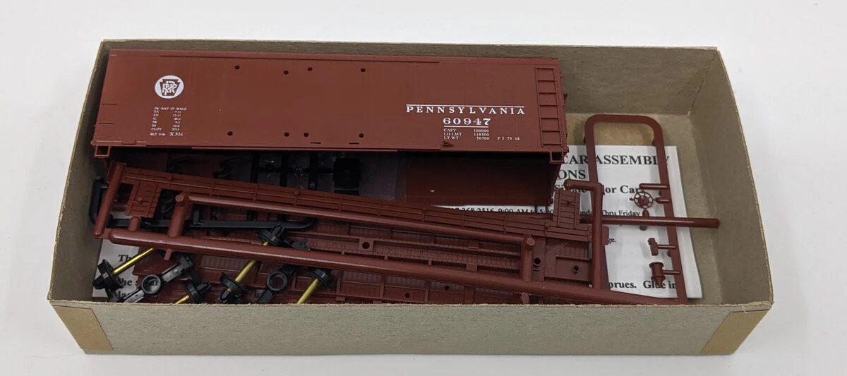Bowser 55349 PRR 40' Double Door Round Flush Roof Box Car #60947 Kit