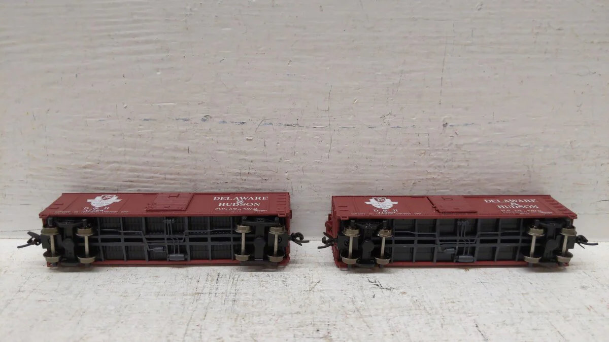 Broadway Limited 7277 N Delaware & Hudson 40' Steel Boxcar (Pack of 2) LN/Box - Image 3