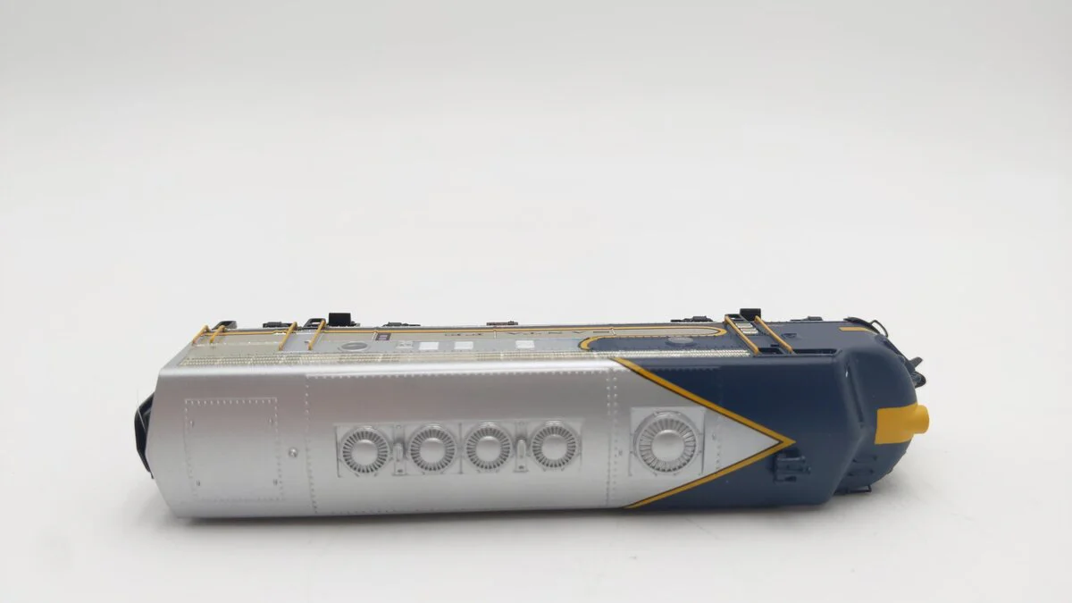 Broadway Limited 7764 N ATSF EMD F7A Diesel Locomotive w/Sound/DC/DCC #335 EX/Box - Image 4