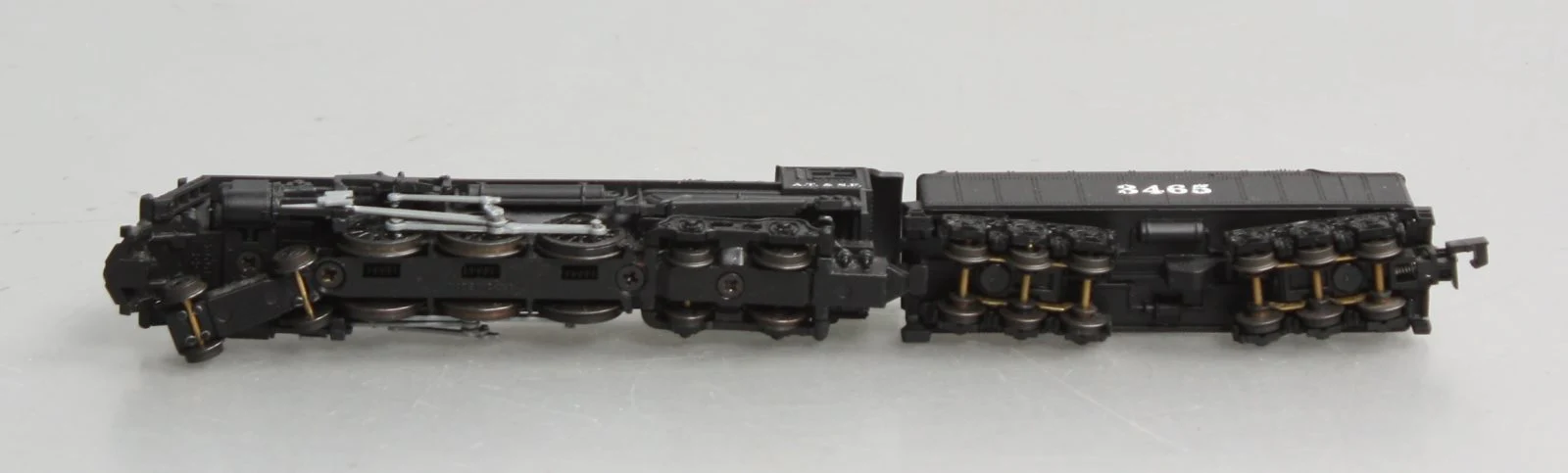 Con-Cor 001-003002 N Scale Santa Fe J3a 4-6-4 Steam Locomotive and Tender #3465 LN/Box - Image 10