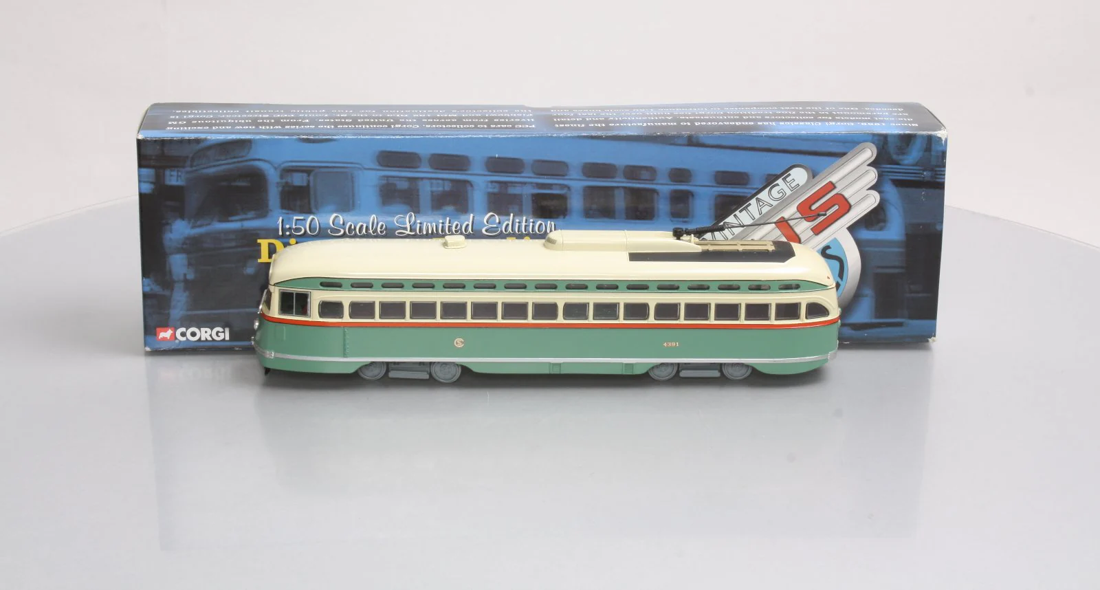 Corgi US55027 1:50 Chicago Surface Lines PCC Streetcar LN/Box