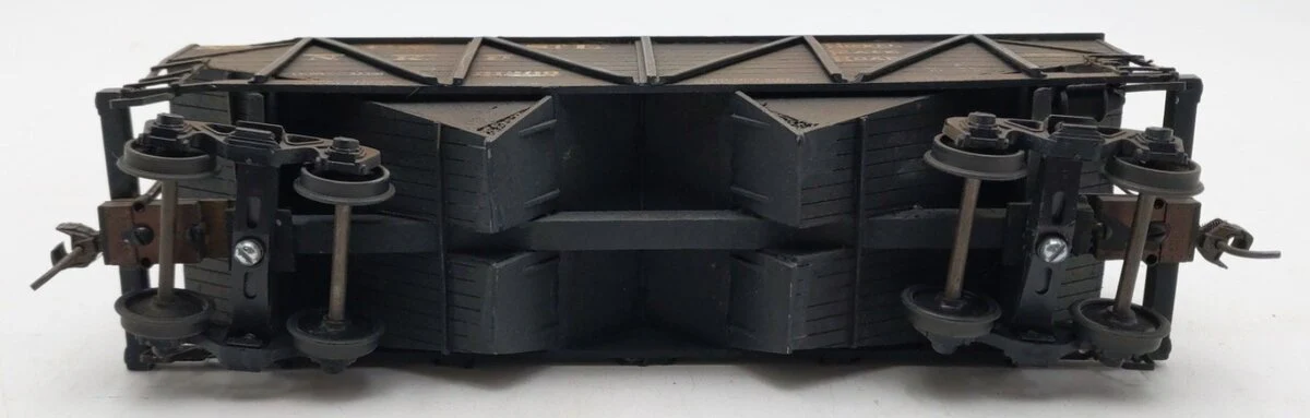 Custom Weathered O Scale Nickel Plate Road Wooden 2-Bay Hopper #31299 [2-Rail] VG - Image 6