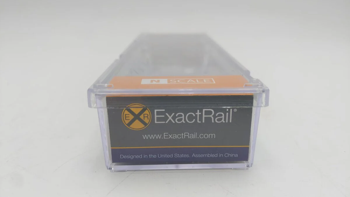 ExactRail EN-53019-2 N Scale Far-Mar Co. Covered Hopper Car #11 LN/Box - Image 7