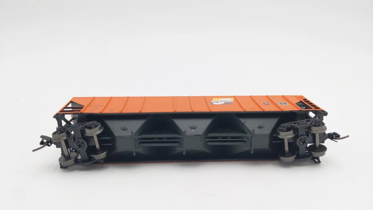 ExactRail EN-53019-3 N Scale Far-Mar Co. Covered Hopper Car #13 LN/Box - Image 3