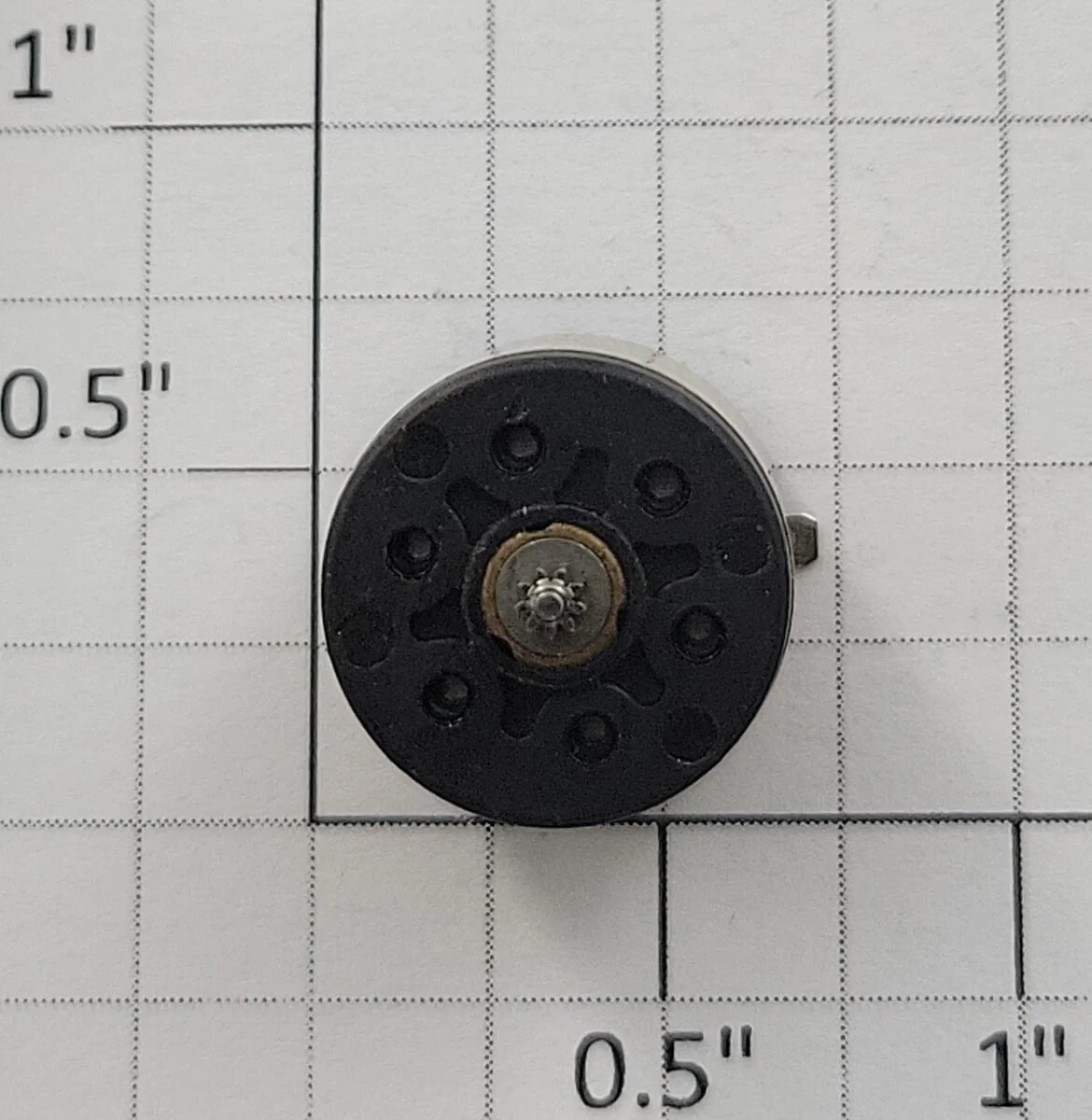 Faulhaber 1616E012S 4-Volt Can Motor with Pinion Gear - Image 2