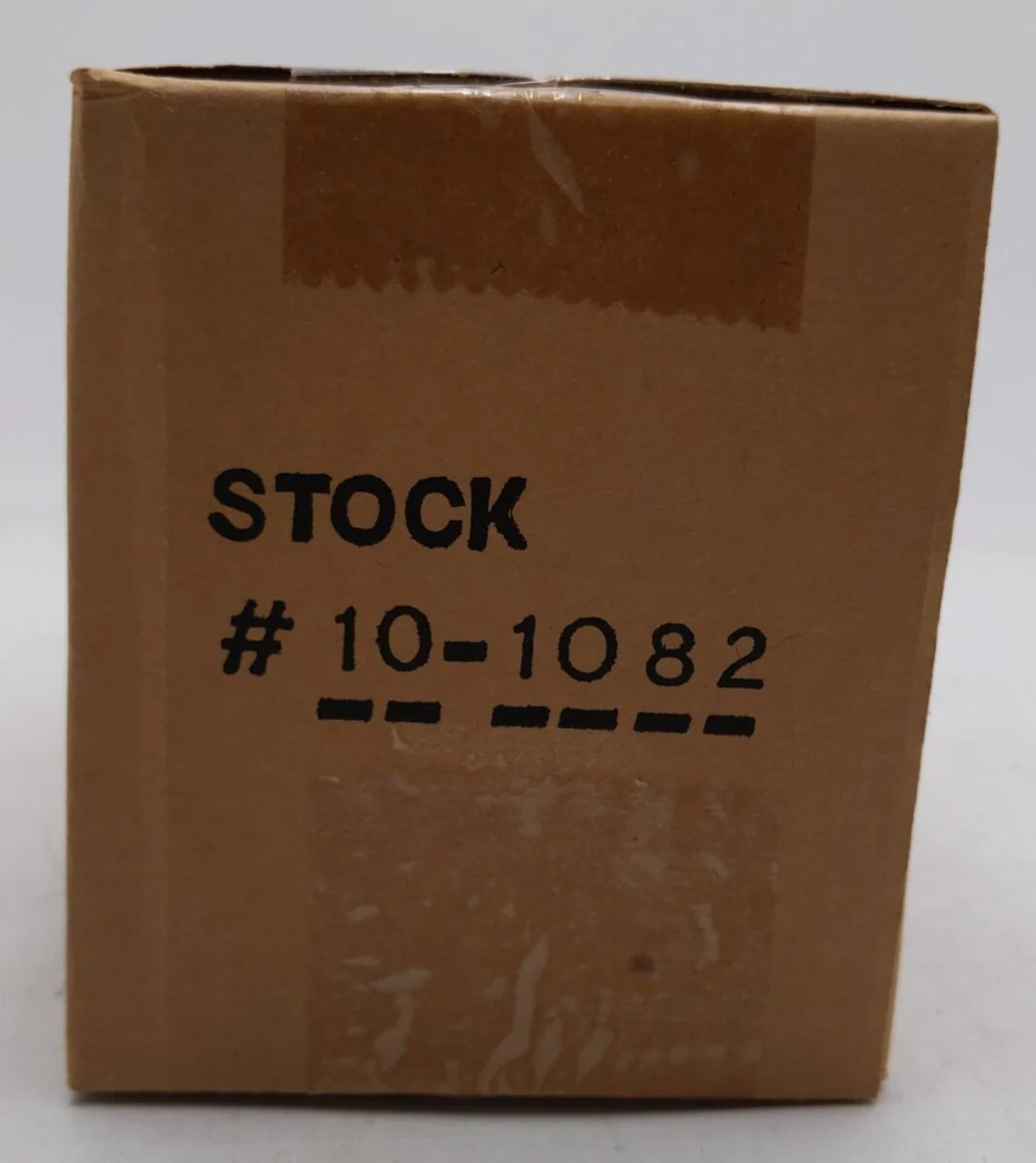 First Gear 10-1082 1:34 Remington 'Mallard" Ford truck MT/Box - Image 2