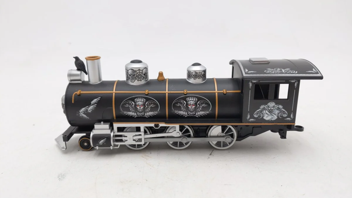 Hawthorne Village 14-01688-001 HO Scale Train Of Doom Express Locomotive EX
