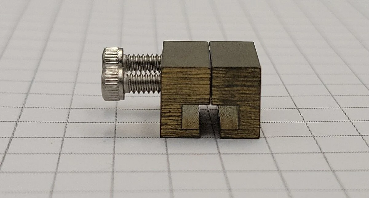 Hillman 332-1 G Scale Code 332 Standard Rail Clamp - Image 3