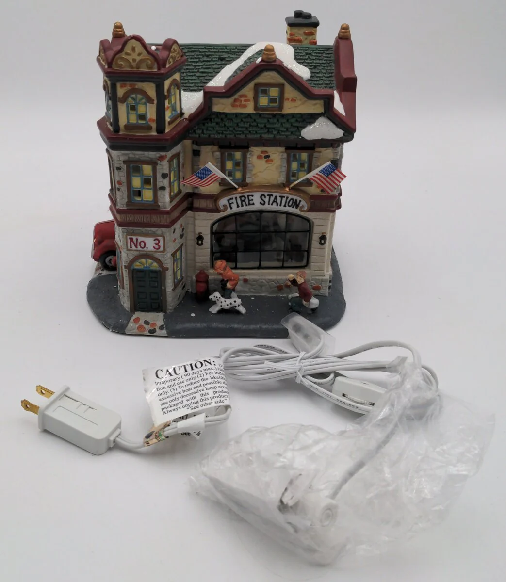 Holiday Express Porcelain Fire Station EX