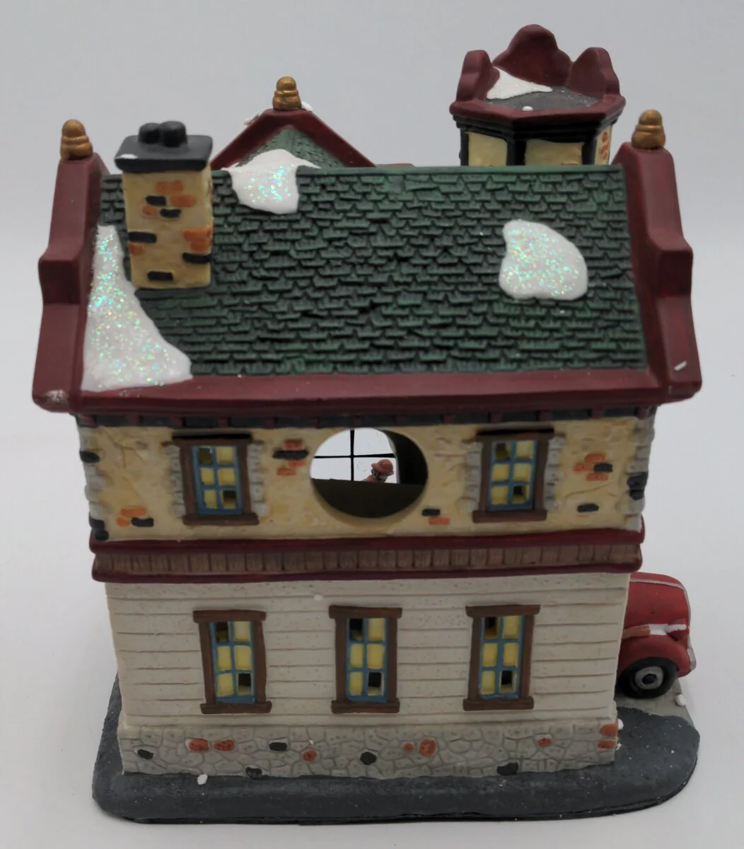 Holiday Express Porcelain Fire Station EX - Image 4