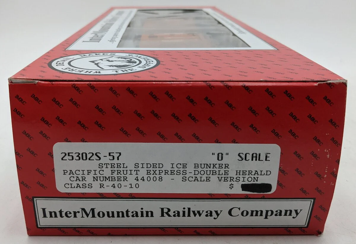 InterMountain 25302S-57 O PFE Steel Sided Ice Bunker #44008 (2-Rail) NIB - Image 2