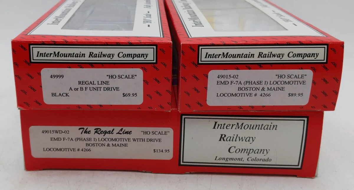 InterMountain 49015WD-02 EMD F-7A Boston & Maine Locomotive with Drive #4266 LN/Box - Image 5
