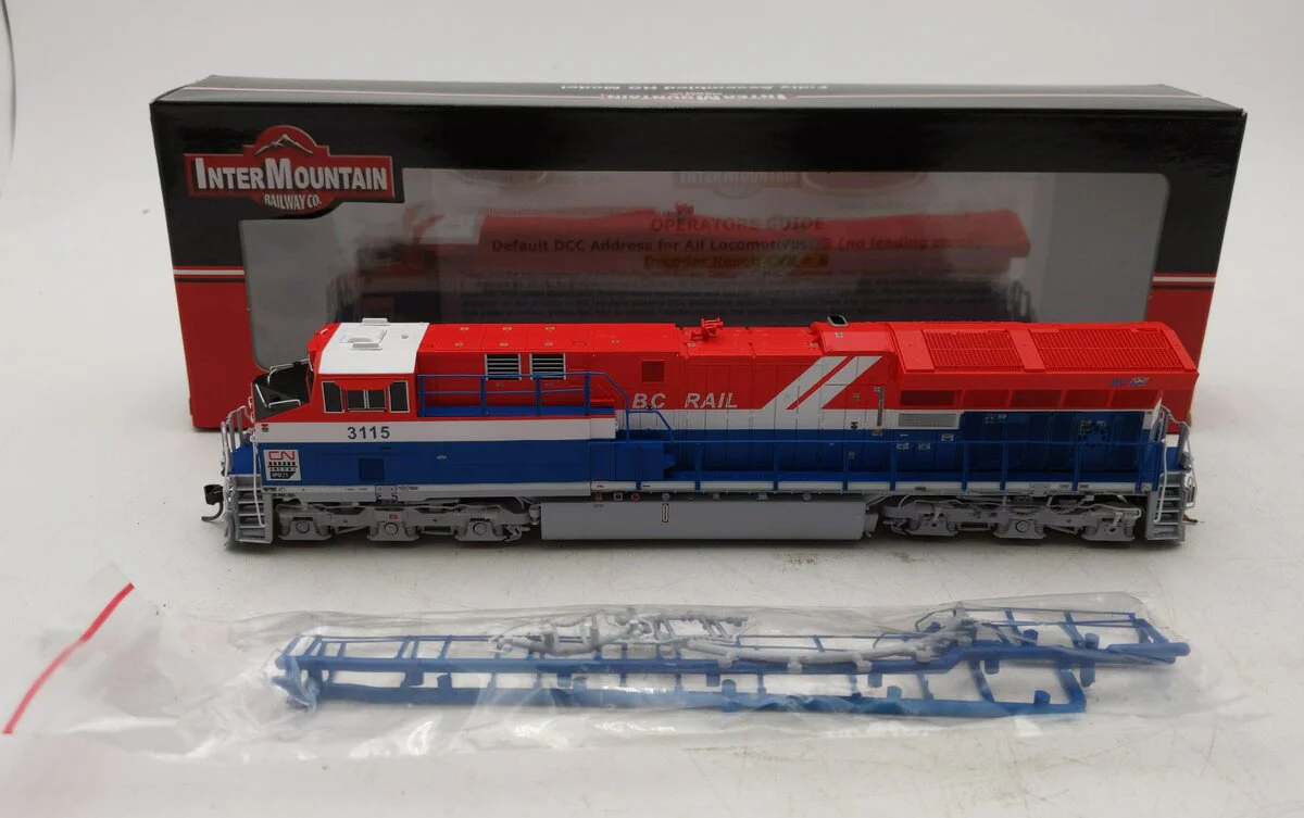 InterMountain 497110S HO CN/BC Rail ET44 Tier 4 Diesel Locomotive w/DCC & Sound LN/Box