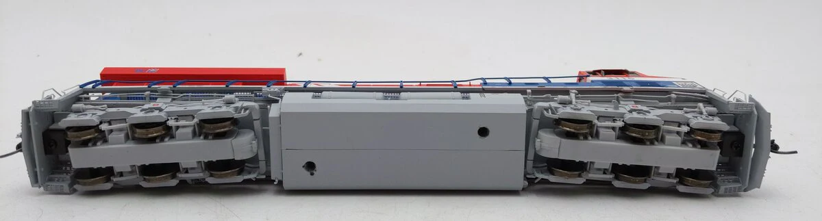 InterMountain 497110S HO CN/BC Rail ET44 Tier 4 Diesel Locomotive w/DCC & Sound LN/Box - Image 3