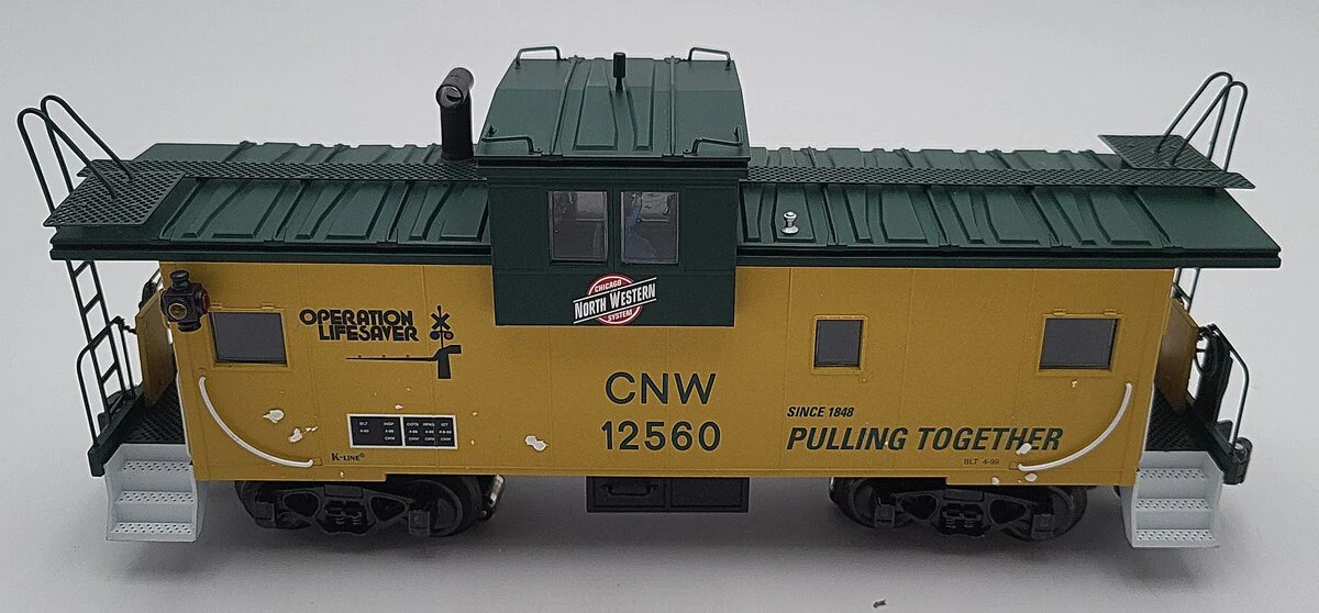 K-Line K613-1311 O Gauge Chicago & North Western Extended Vision Caboose #12560 EX/Box - Image 3