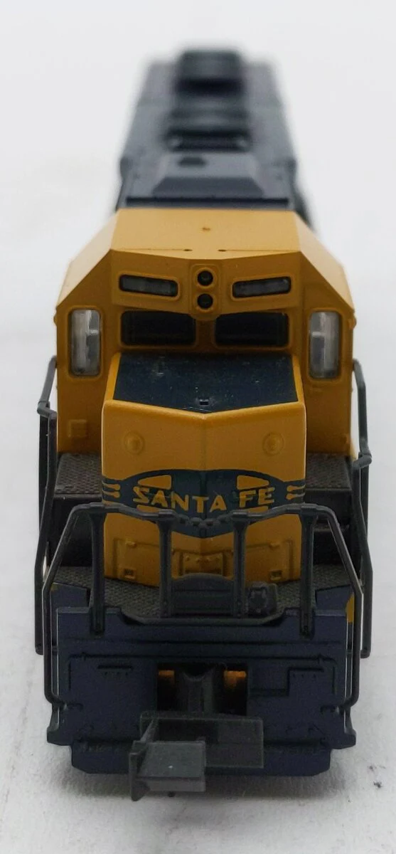 Kato 176-311 N Scale Atchison Topeka Santa Fe EMD SD45 Diesel Locomotive #5300 LN/Box - Image 5
