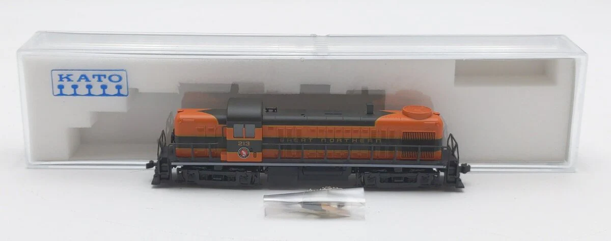 Kato 176-4603 N Scale Great Northern Alco RS-2 Diesel Locomotive #213 EX/Box