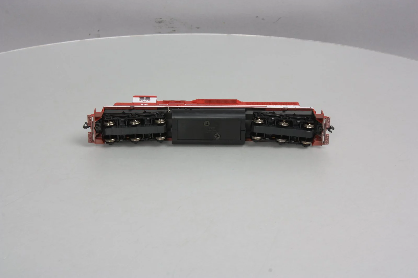 Kato 37-6335 Gulf Mobile & Ohio EMD SD40 Diesel Locomotive #916 LN/Box - Image 10
