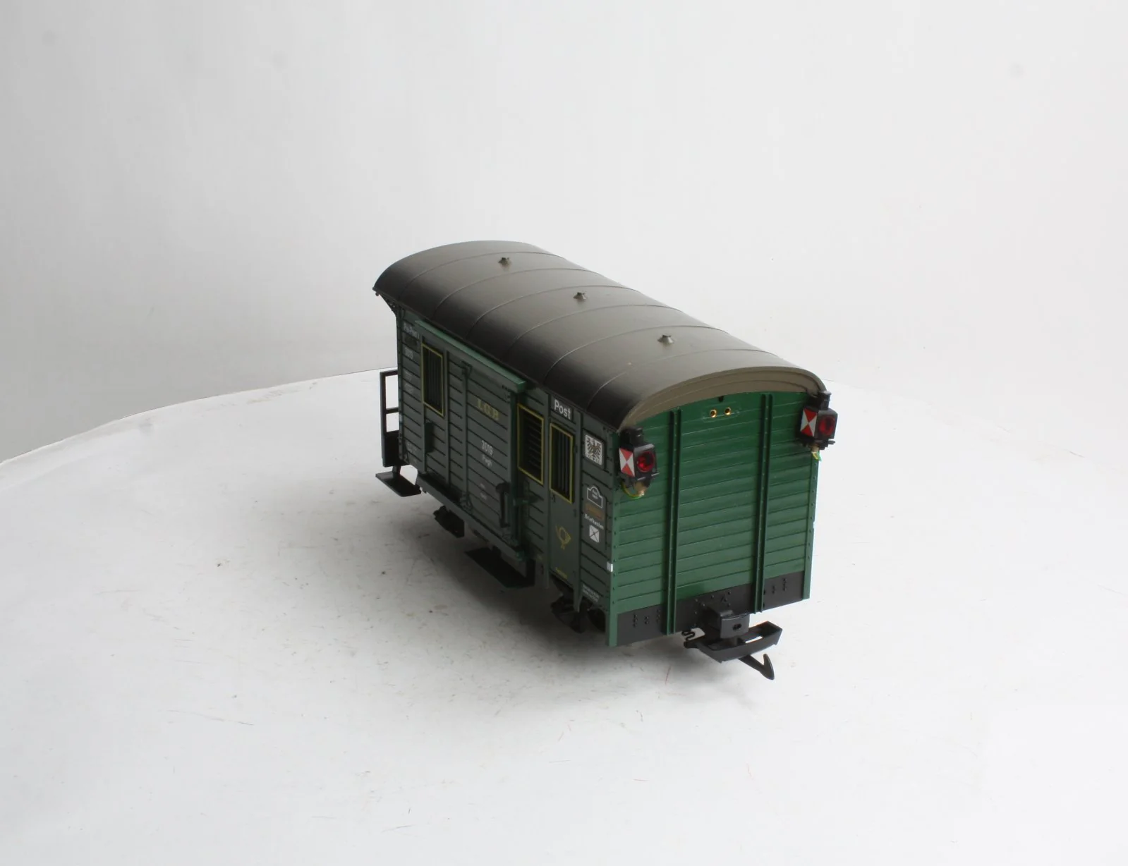 LGB 3019 G Scale Mail Post Car with Lights (Metal Wheels) LN/Box - Image 4