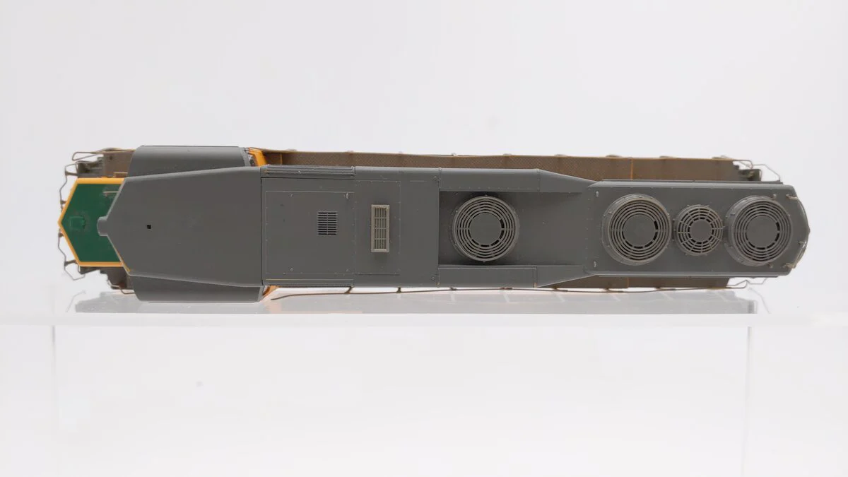 Life Like 23089 HO Scale Union Pacific GP30 Diesel Locomotive #822 EX - Image 7
