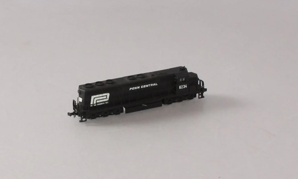 Life Like S779C N Penn Central SD-45 Diesel Locomotive LN/Box - Image 6